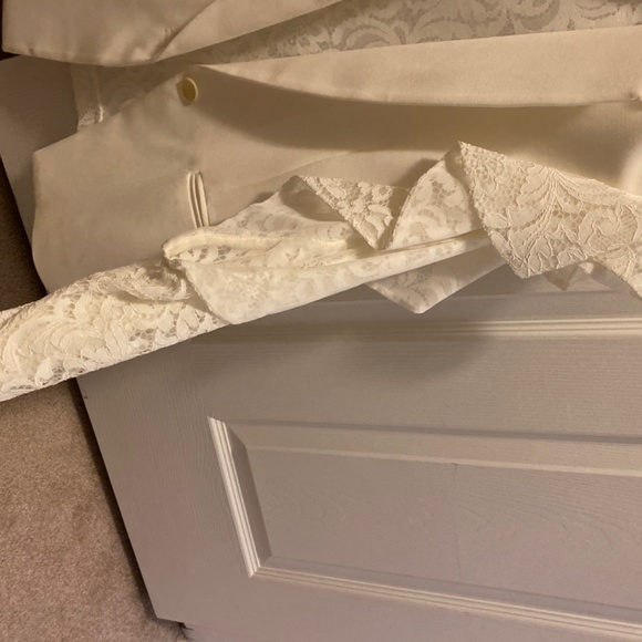 Bcbg maxazria white blazer - Picture 2 of 6